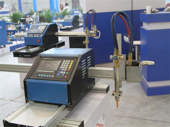 Grans funcions 1500 * 3000mm CNC màquina de tall per plasma d'alta definició amb rotativa