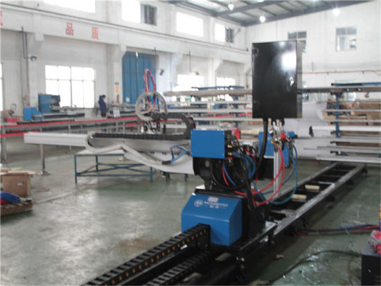 Màquina talladora de plasma Jiaxin per a tall de plasma de metall de 10 mm. Gruix / CNC / màquina talladora de plasma 1325 CNC
