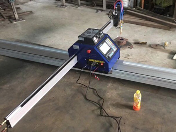 Màquina talladora de metalls d'àrea efectiva 1500 * 2500 mm de tall de plasma CNC amb torxa de plasma i alçada d'arc
