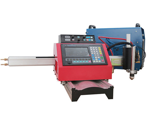 La màquina talladora de plasma / flama s'utilitza per a plaques d'acer