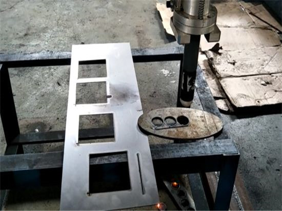 Màquina talladora de tall per plasma CNC 1500 * 3000mm 100A per a acer inoxidable